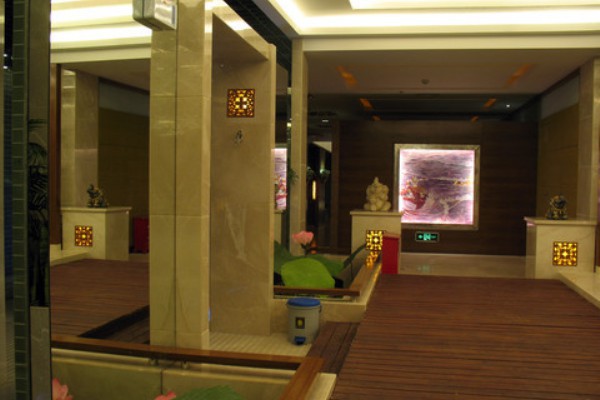 重庆解放碑桑拿好去处，体验正宗巴适享受！